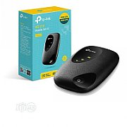 TP-LINK Router Wireless TP-Link M7000, 4G, port cartela SIM, 1xmicroUSB, 1xmicroSD, portabil, acumulator 2000mAh, 4G: FDD-LTE B1/B3/B5/B7/B8/B20 (2100/1800/850/2600/900/800 MHz) TDD-LTE B38/B40/B41 (2600/2300/2500 MHz) 3G: HSPA+/HSPA/UMTS: B1/B5/B8(2100/850/900 MHz, antena interna.