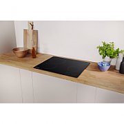 Indesit AAR 160 C Black Built-in 58 cm Ceramic 4 zone(s)