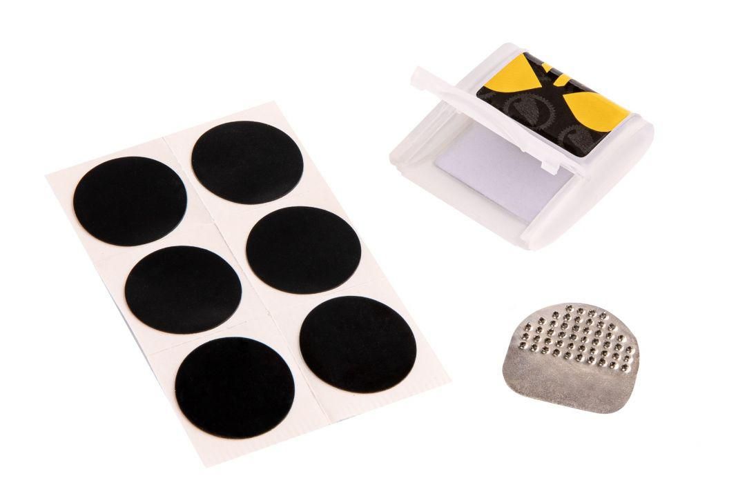 KIT PETICE PEGAS AUTOADEZIVE 6 PETICE, RAZATOARE, MANUAL DE INSTRUCTIUNI, CULOARE ALB