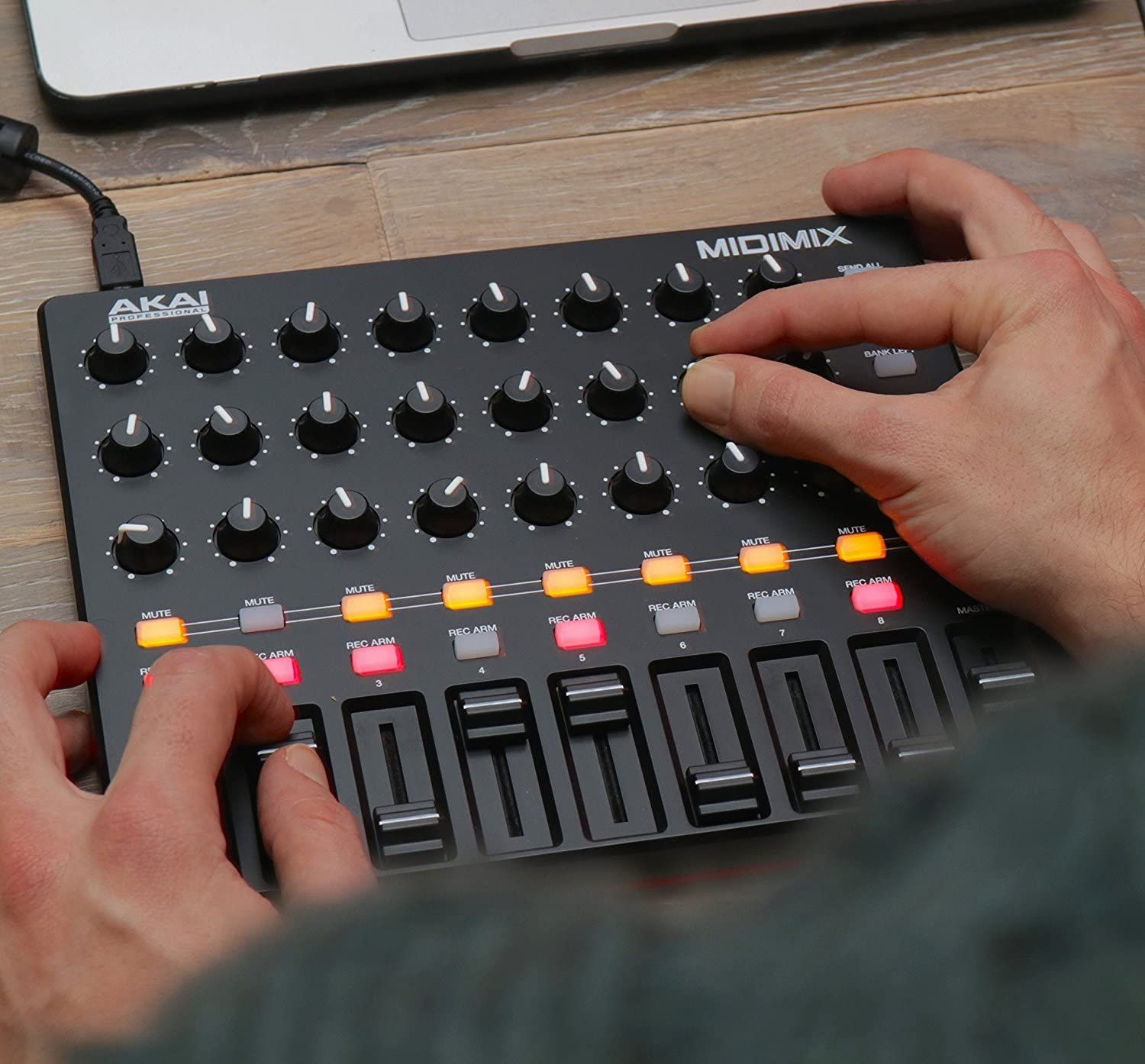 AKAI MIDIMIX - Mikser/ Kontroler DAW