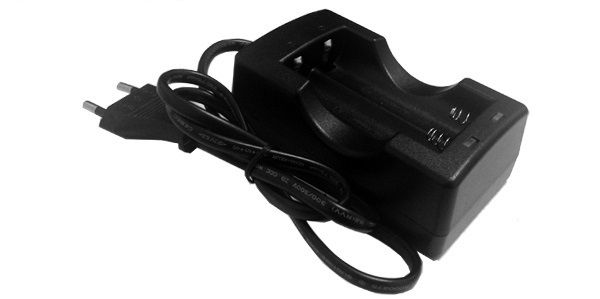 2X18650 charger from 220V
LetterFire XXC-168B
- charging voltage 4.2v
- charging current 2x1000mA
Packaging: bulk 1 pc.