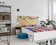  King Size Bed Set
100% cotton, density 132 TC
Set containes 2 pillow cases 50x70 cm , one flat sheet 220x240 cm and one duvet cover  200x220 cm 
Closing system : envelop for pillow and buttons for duvet cover  