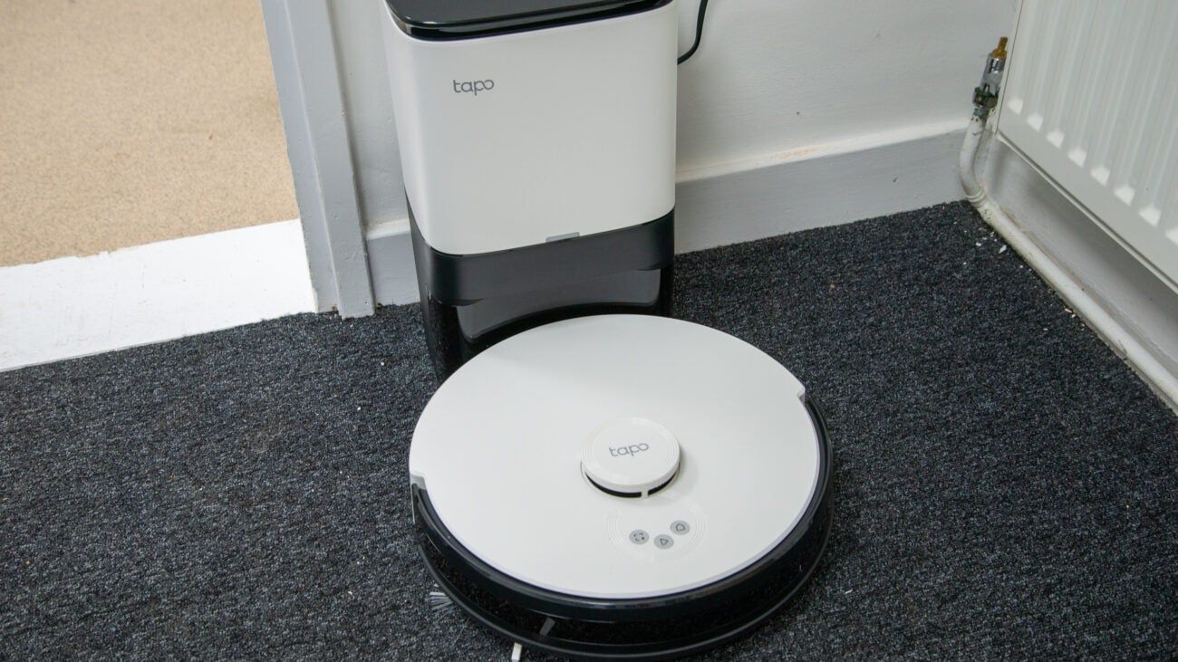 TP LINK Aspirator robot cu Mop și Navigare LiDAR TAPO RV30, Capacitate acumulator: 5000 mAh, Reincarcare si reluare, LiDAR + Gyroscope, Harta virtuala, Inaltime de trecere: 20 mm, Putere aspiratie: 4200Pa, 4 niveluri, Capacitatea recipientului de colectare: 400ml, Filtru HEPA H11, Zgomot: 55 dB (Mod