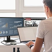 USB4 DUAL 4K MULTI-PORT HUB/