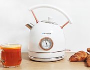 Electric kettle Blaupunkt EKS802WH  1 8L  3000 W  White