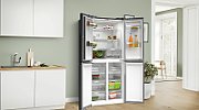 Bosch Serie 4 KMC85LBEA side-by-side refrigerator Freestanding 547 L E Black