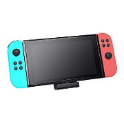 Pachet accesorii Trust pentru conosola Nintendo Switch, pachetul contine: husa de transport, 2 x prinderi Joy-Con, 2 x volan, sticla securizata pentru Switch, sticla securizata pentru Switch OLED, stand de incarcare, cablu USB-C-A, manual de utilizator