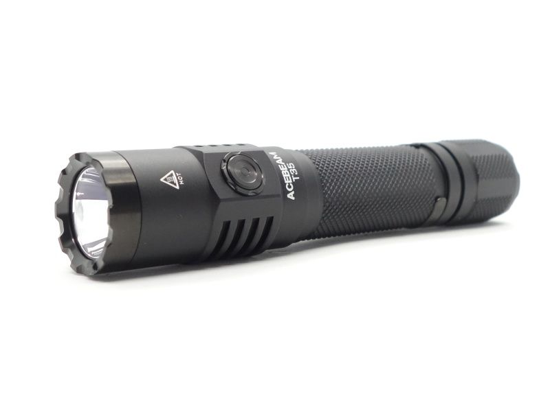 Latarka AceBeam T35 Black