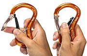 Karabinek Petzl Ange S - orange